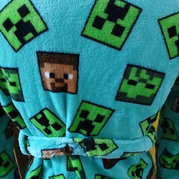 Minecraft Kids Pajama Robe - Picture 6 of 8